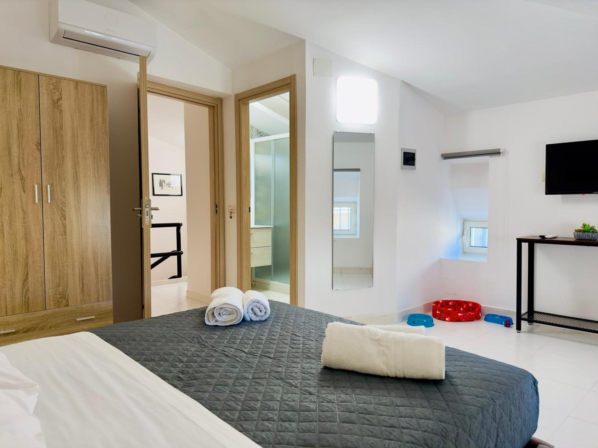 Unique Rooms In Centro Citta Bagno Privato E Climatizzatore Ragusa Esterno foto