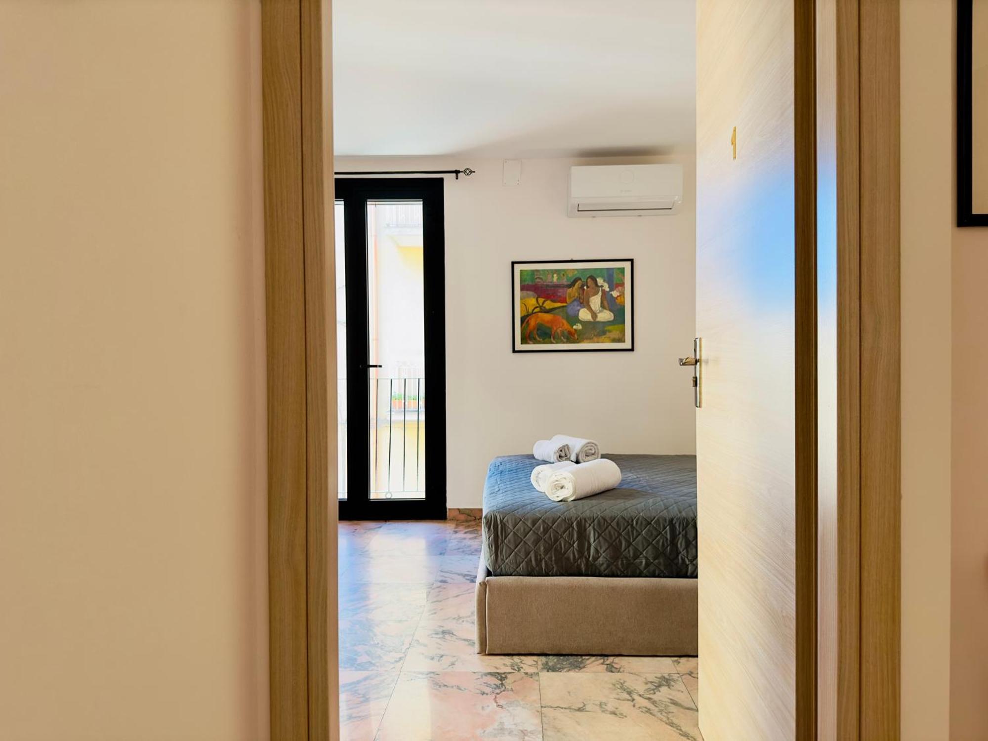 Unique Rooms In Centro Citta Bagno Privato E Climatizzatore Ragusa Esterno foto